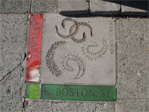 Aquatic cousins at the southwest corner of Eastlake and Boston.